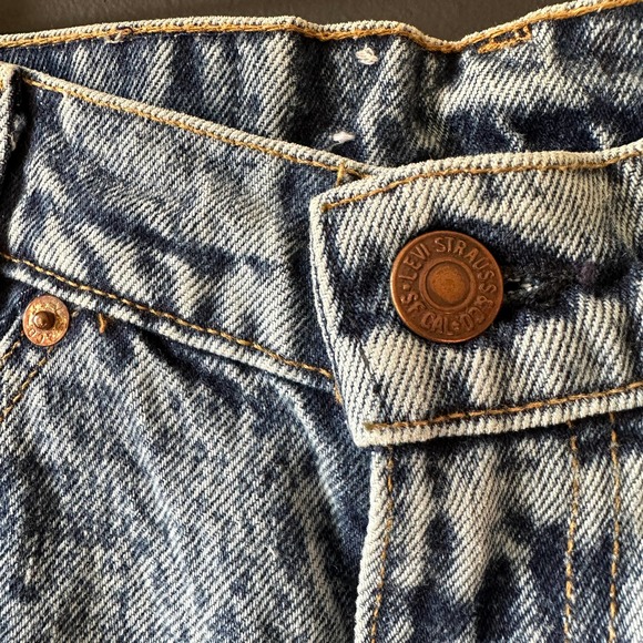 Levi's Vintage 80s Acid Wash Student High Rise Tapered Leg - Picture 10 of 10